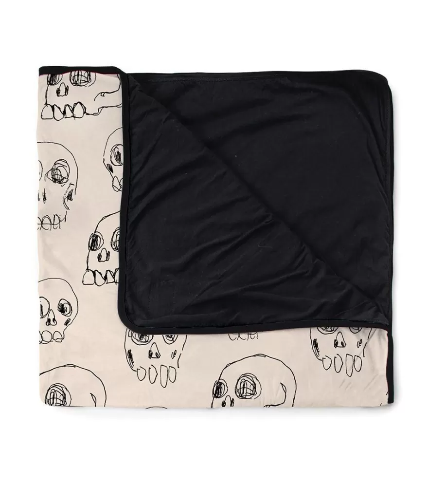 Scribbled Skulls Blanket<NUNUNU Fashion